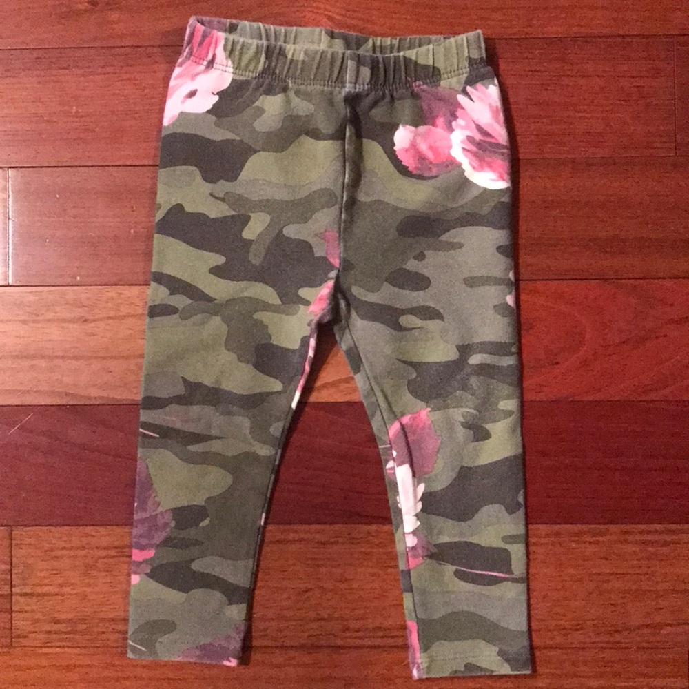 GUC Baby Gap Floral Camo Leggings